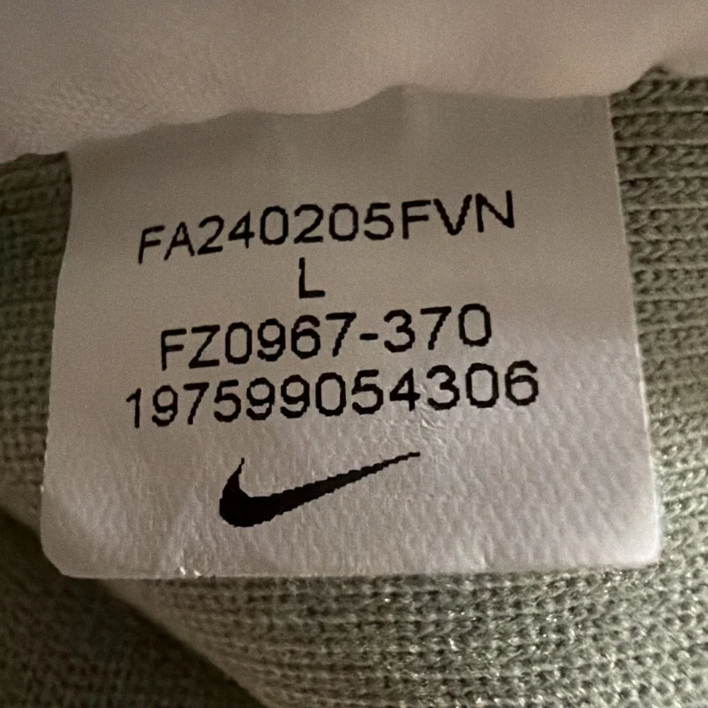 Nike Dri-FIT Mens L Green Full Zip Hoodie Performance Sweatshirt FZ0967-370
